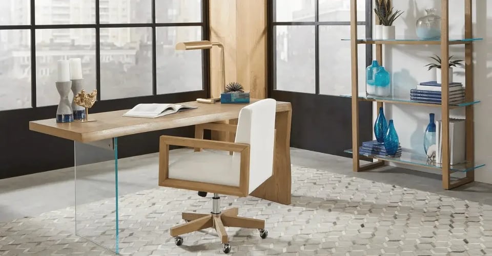 Sommerliches One home office von Modus Furniture.